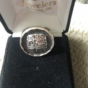 Silpada .925 sterling silver ring size 6